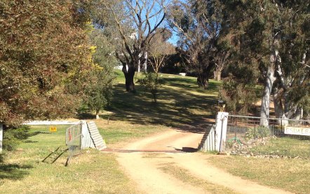 Esdale house entry old