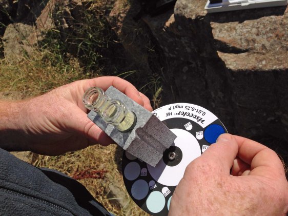 Measuring phosphates using colour disc 3